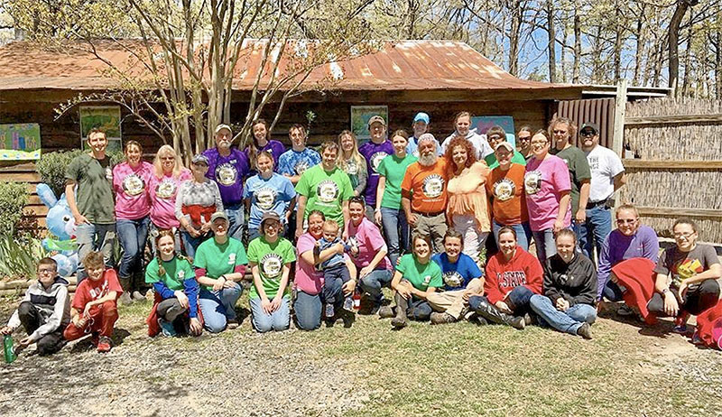 Tiger world volunteers